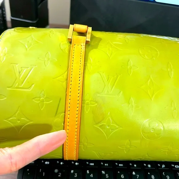 LV Green Vernis Papillon: SIZE (approx) Height- 6”, Width- 5.5”, Length- 12” - Picture 7 of 9